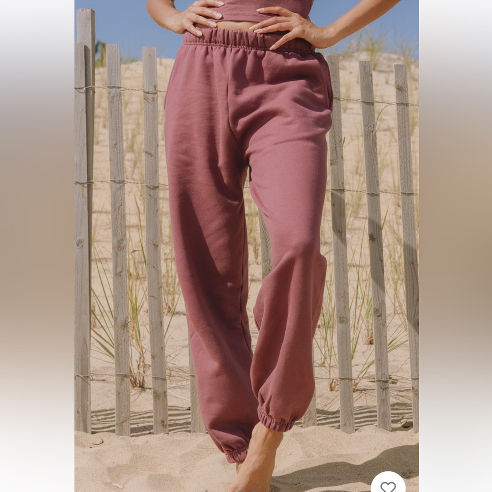 NWT - Daily Drills Unisex Fleece Joggers - Wine M/L